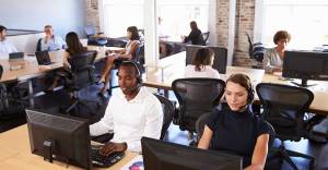 How To Make Your Customer Service Agents Seem Omniscient