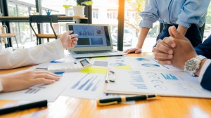 How To Align Sales and Marketing Teams for ABM Success
