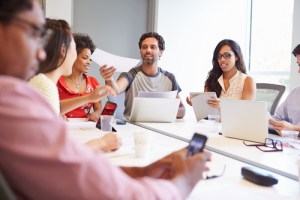 Survey shows Canadian SMBs need technology and expertise to expand beyond borders